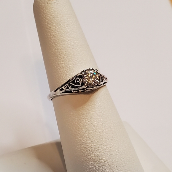 Vintage Scrolled Sterling Ring - Picture 13 of 16